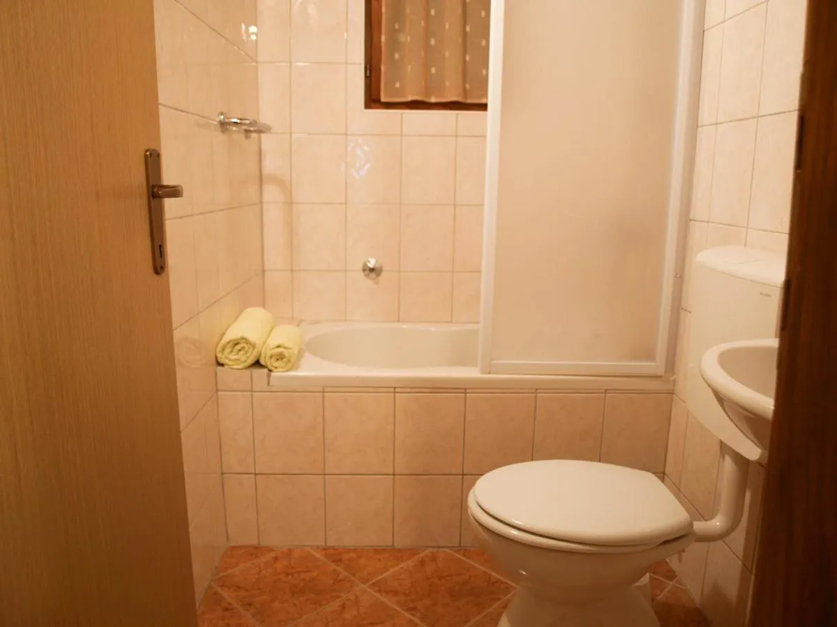 Apartments Heraki Sveti Lovreč Pazenatički Horvátország