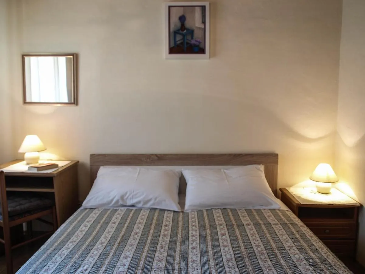 Apartments Heraki Sveti Lovreč Pazenatički