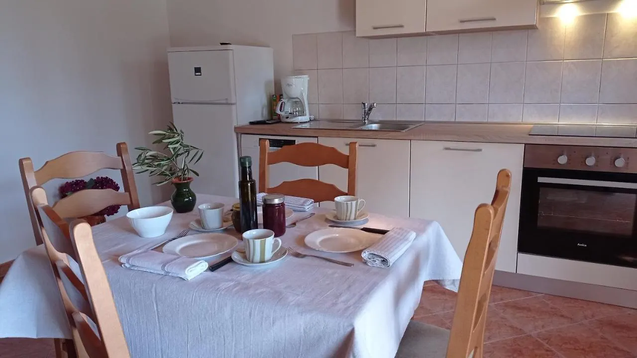 Sveti Lovreč Pazenatički Apartments Heraki Sveti Lovreč Pazenatički